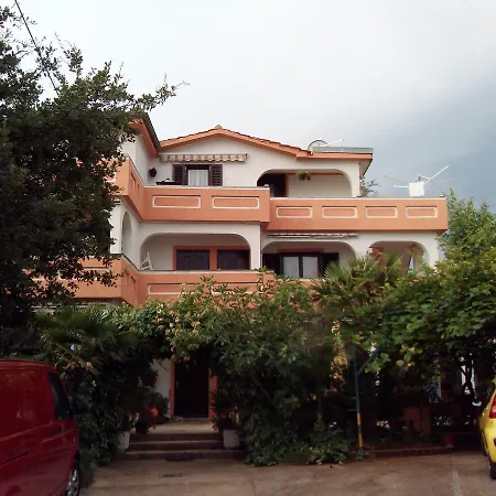 아파트 아파트먼트 이다 *